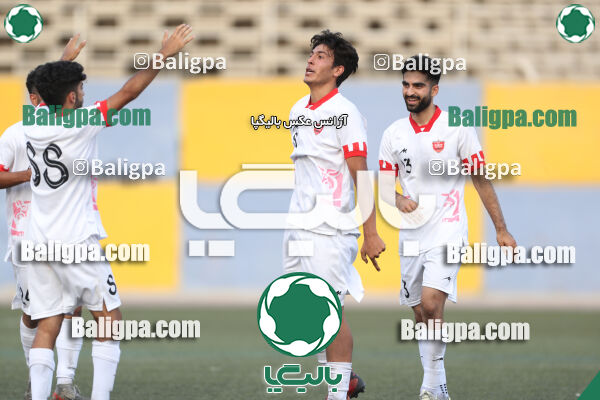 هوادار 1–2 پرسپولیس
