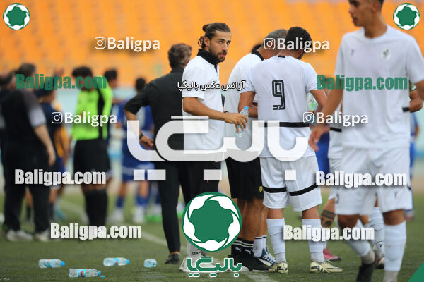 استقلال 1–2 پیکان