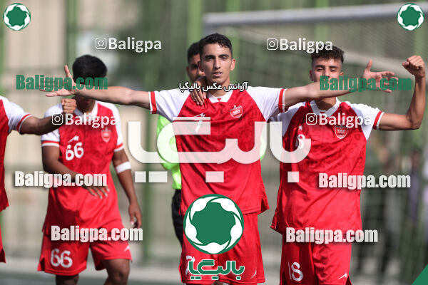 آریا ذوب اهن تهران 1–3 پرسپولیس