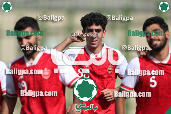 آریا ذوب اهن تهران 1–3 پرسپولیس