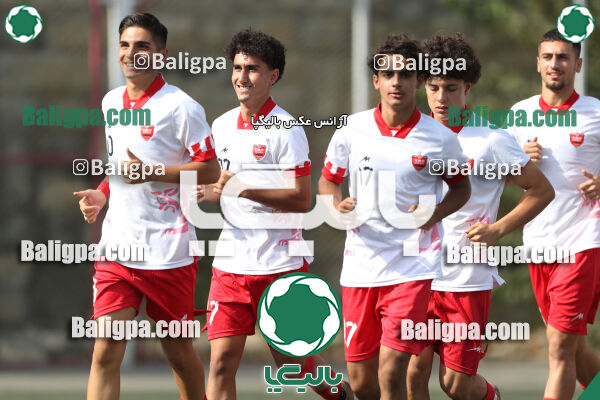 پرسپولیس 1–1 مقاومت