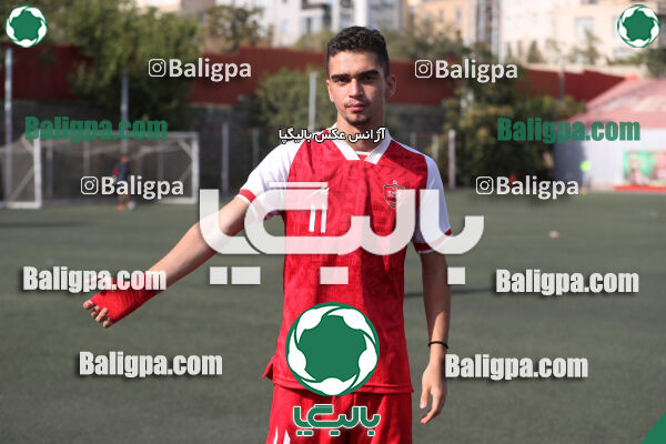 پرسپولیس 1–1 مقاومت