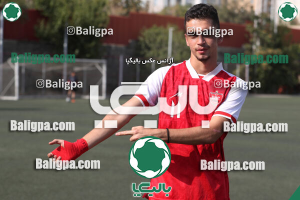 پرسپولیس 1–1 مقاومت