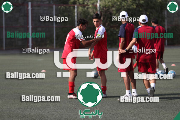پرسپولیس 1–1 مقاومت