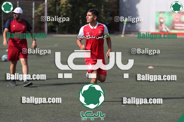 پرسپولیس 1–1 مقاومت
