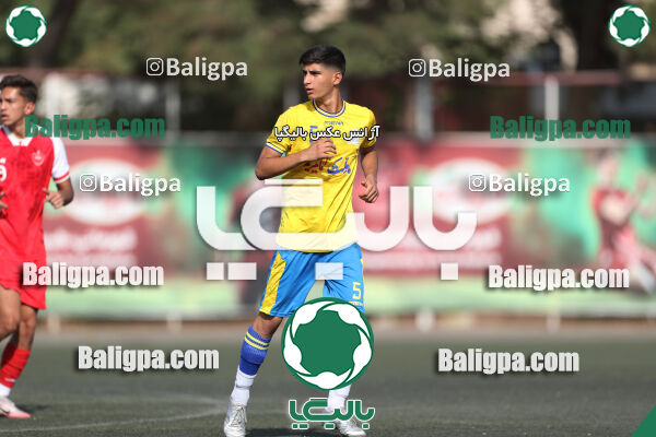 پرسپولیس 1–1 مقاومت