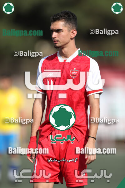 پرسپولیس 1–1 مقاومت