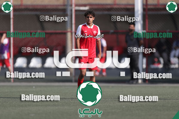 پرسپولیس 1–1 مقاومت