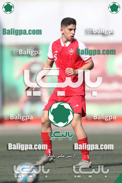 پرسپولیس 1–1 مقاومت
