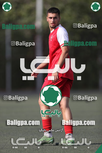 پرسپولیس 1–1 مقاومت