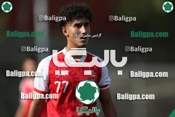 پرسپولیس 1–1 مقاومت