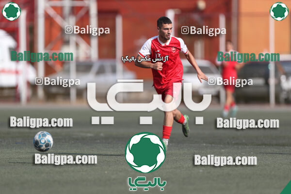 پرسپولیس 1–1 مقاومت