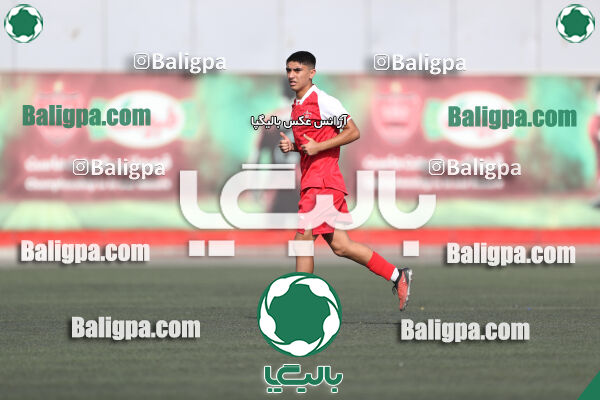 پرسپولیس 1–1 مقاومت
