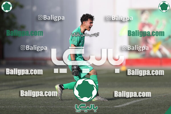 پرسپولیس 1–1 مقاومت