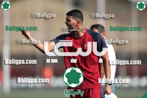 پرسپولیس 1–1 مقاومت