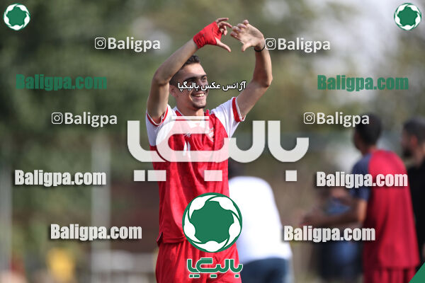 پرسپولیس 1–1 مقاومت