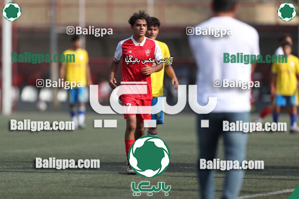 پرسپولیس 1–1 مقاومت