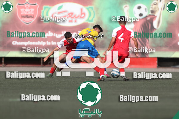 پرسپولیس 1–1 مقاومت
