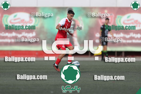 پرسپولیس 1–1 مقاومت