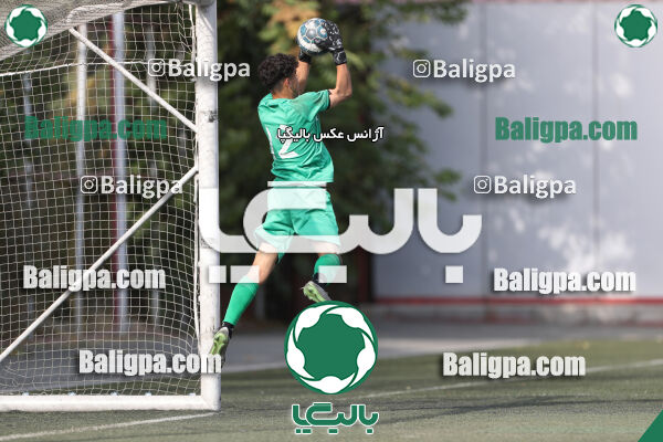 پرسپولیس 1–1 مقاومت
