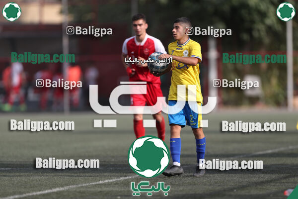 پرسپولیس 1–1 مقاومت