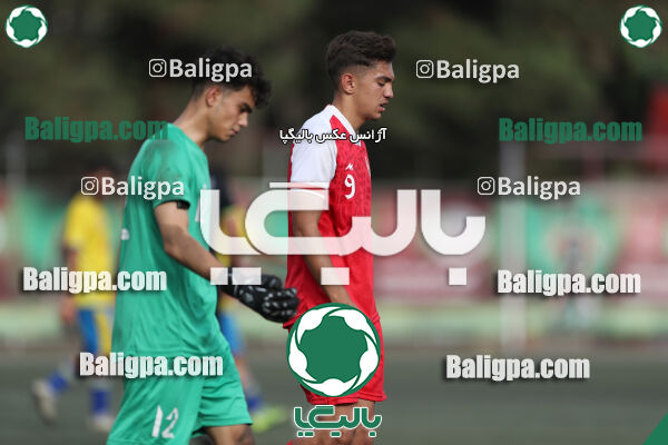 پرسپولیس 1–1 مقاومت