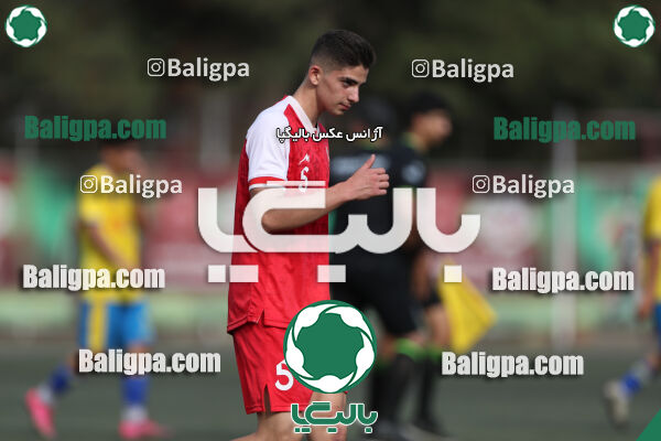 پرسپولیس 1–1 مقاومت