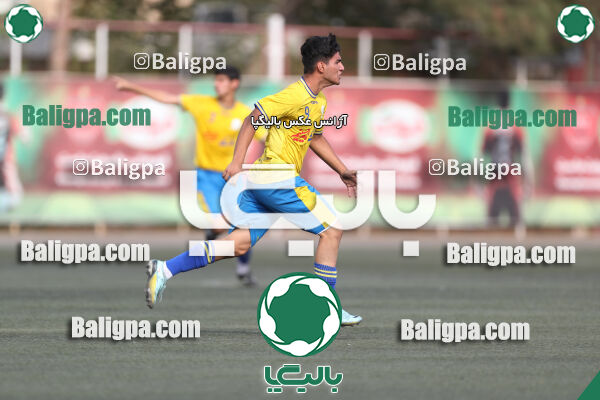 پرسپولیس 1–1 مقاومت