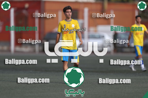 پرسپولیس 1–1 مقاومت