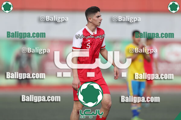 پرسپولیس 1–1 مقاومت