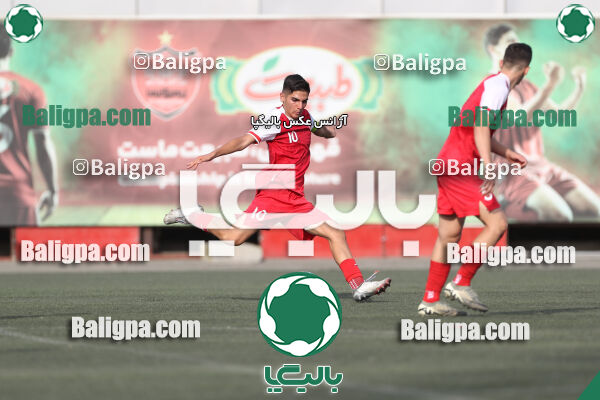 پرسپولیس 1–1 مقاومت