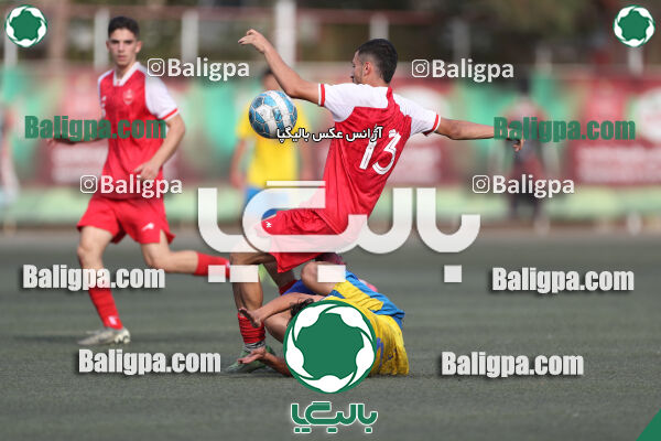 پرسپولیس 1–1 مقاومت