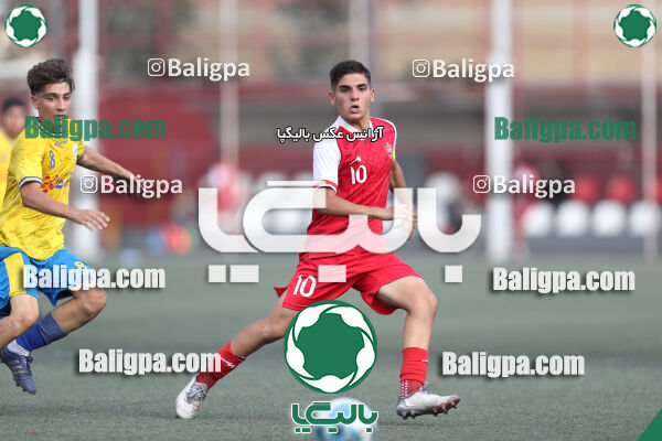 پرسپولیس 1–1 مقاومت