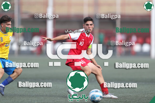 پرسپولیس 1–1 مقاومت