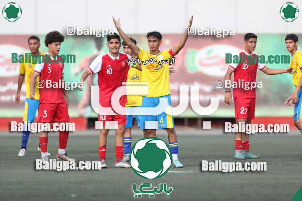 پرسپولیس 1–1 مقاومت