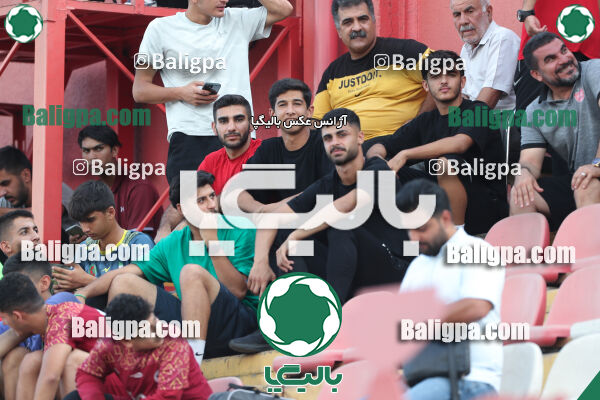 پرسپولیس 1–1 مقاومت