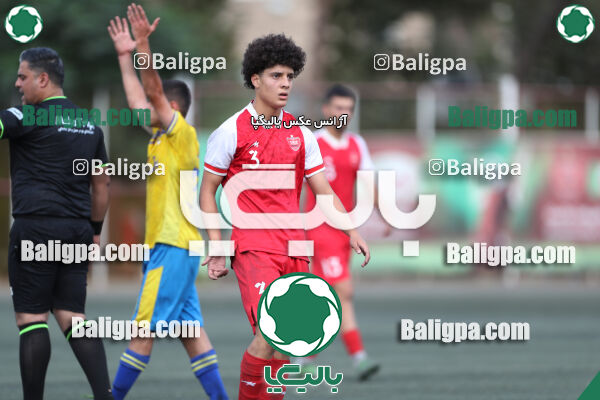 پرسپولیس 1–1 مقاومت