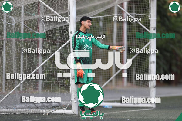 پرسپولیس 1–1 مقاومت