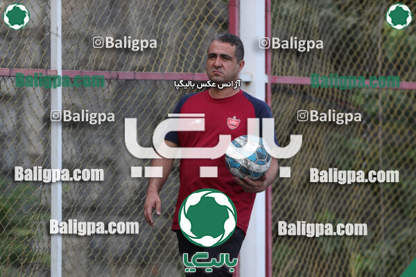 پرسپولیس 1–1 مقاومت
