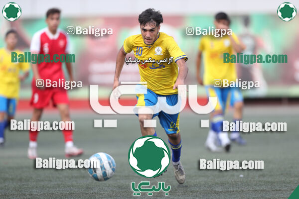 پرسپولیس 1–1 مقاومت