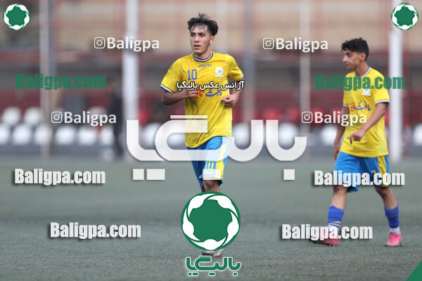 پرسپولیس 1–1 مقاومت