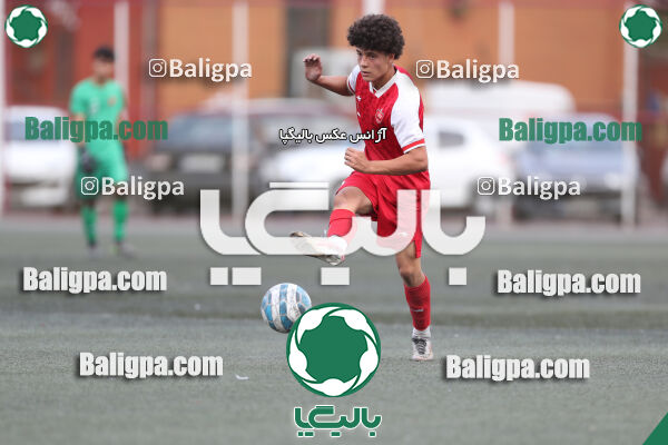 پرسپولیس 1–1 مقاومت
