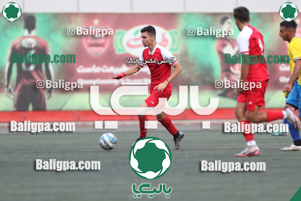 پرسپولیس 1–1 مقاومت