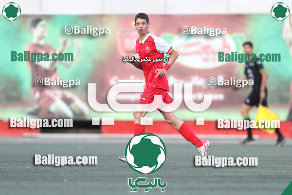 پرسپولیس 1–1 مقاومت