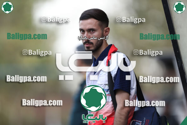 پرسپولیس 1–1 مقاومت