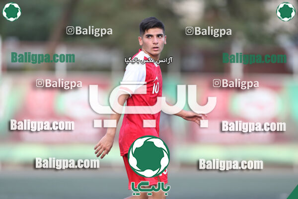 پرسپولیس 1–1 مقاومت