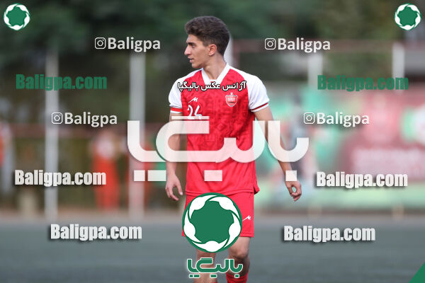 پرسپولیس 1–1 مقاومت