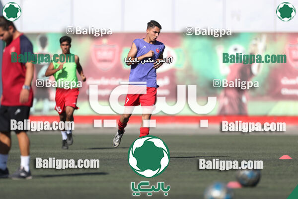 پرسپولیس 7–0 نارنجی پوشان کوهسار