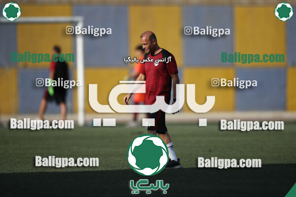 پیکان 1–1 شاهین