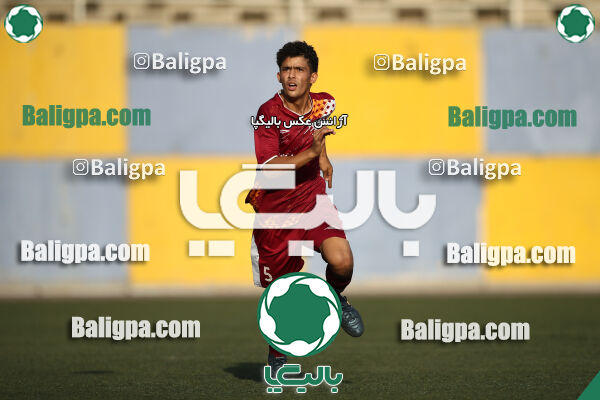 پیکان 1–1 شاهین